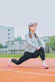 F1阿布扎比排位战报：维斯塔潘强势夺杆，诺里斯第2，皮亚斯特里第3