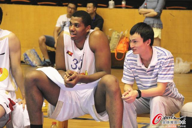 合新人登场